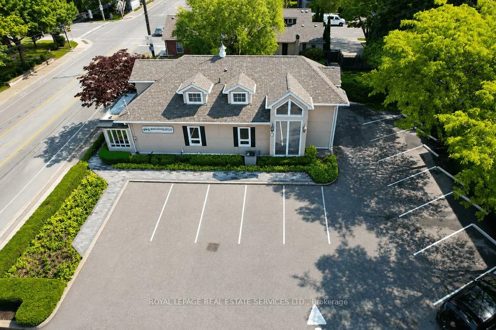 34, Rebecca, 1002 - CO Central, Oakville