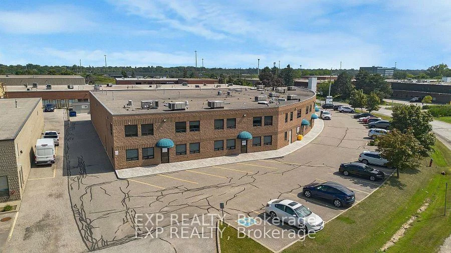 1131, Invicta, 1014 - QE Queen Elizabeth, Oakville