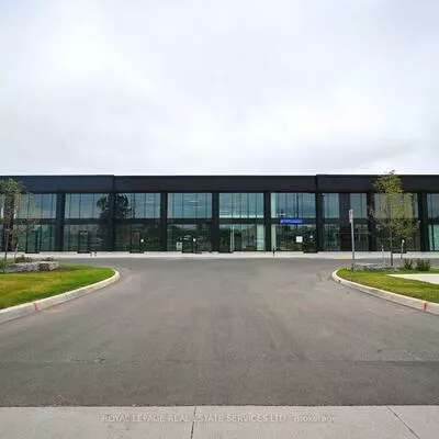 530, Speers, 1014 - QE Queen Elizabeth, Oakville