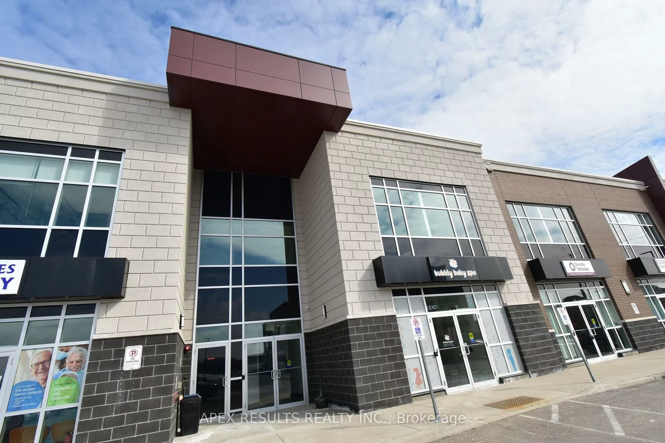3465, REBECCA, 1014 - QE Queen Elizabeth, Oakville