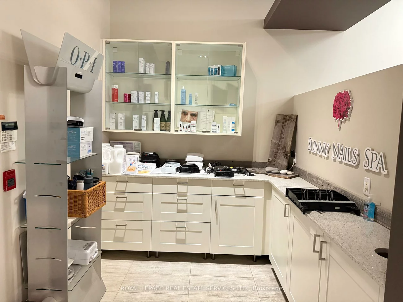 146, Lakeshore, 1002 - CO Central, Oakville
