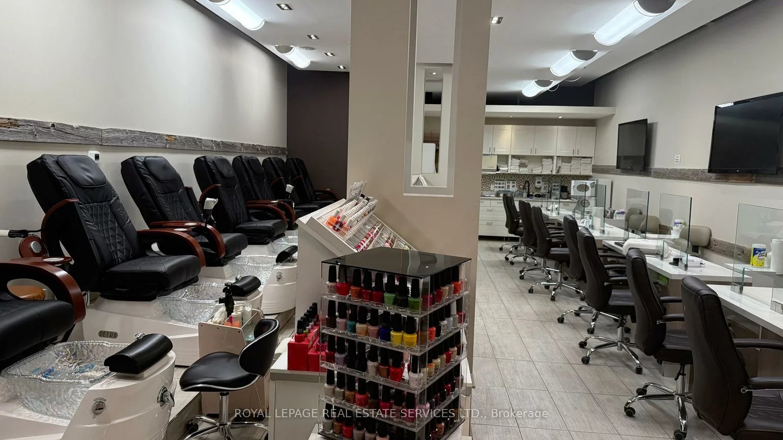 146, Lakeshore, 1002 - CO Central, Oakville
