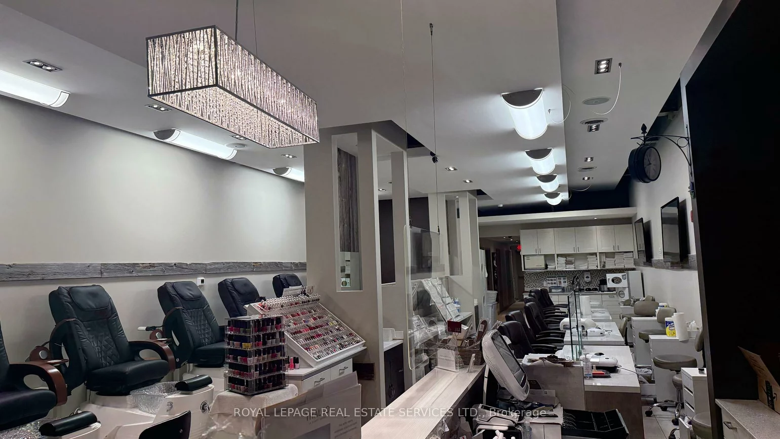 146, Lakeshore, 1002 - CO Central, Oakville
