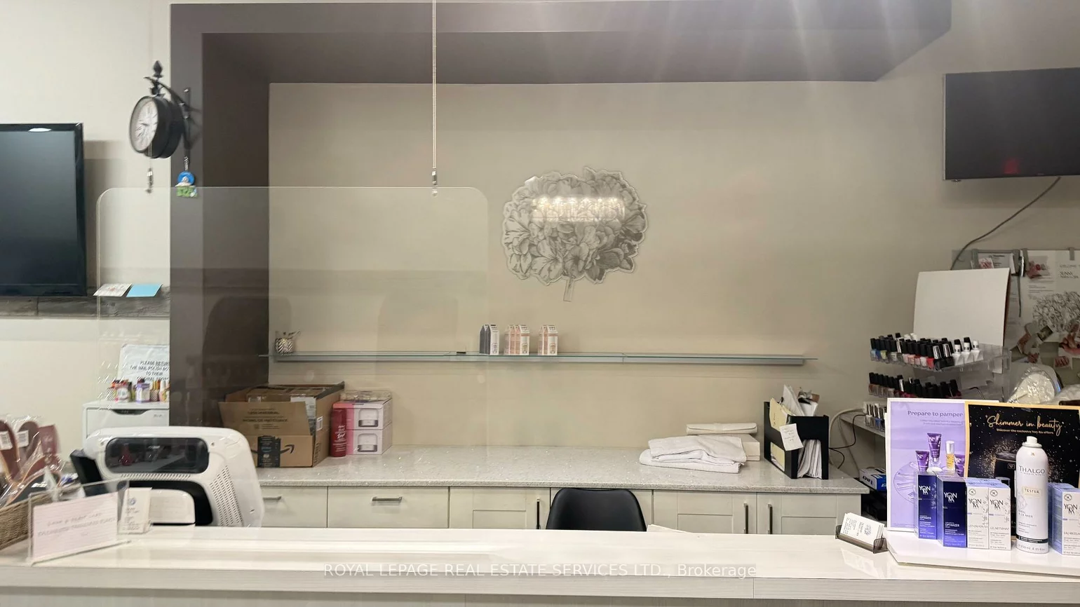 146, Lakeshore, 1002 - CO Central, Oakville