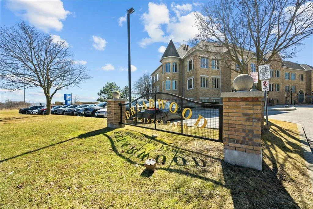414, North Service, 1014 - QE Queen Elizabeth, Oakville