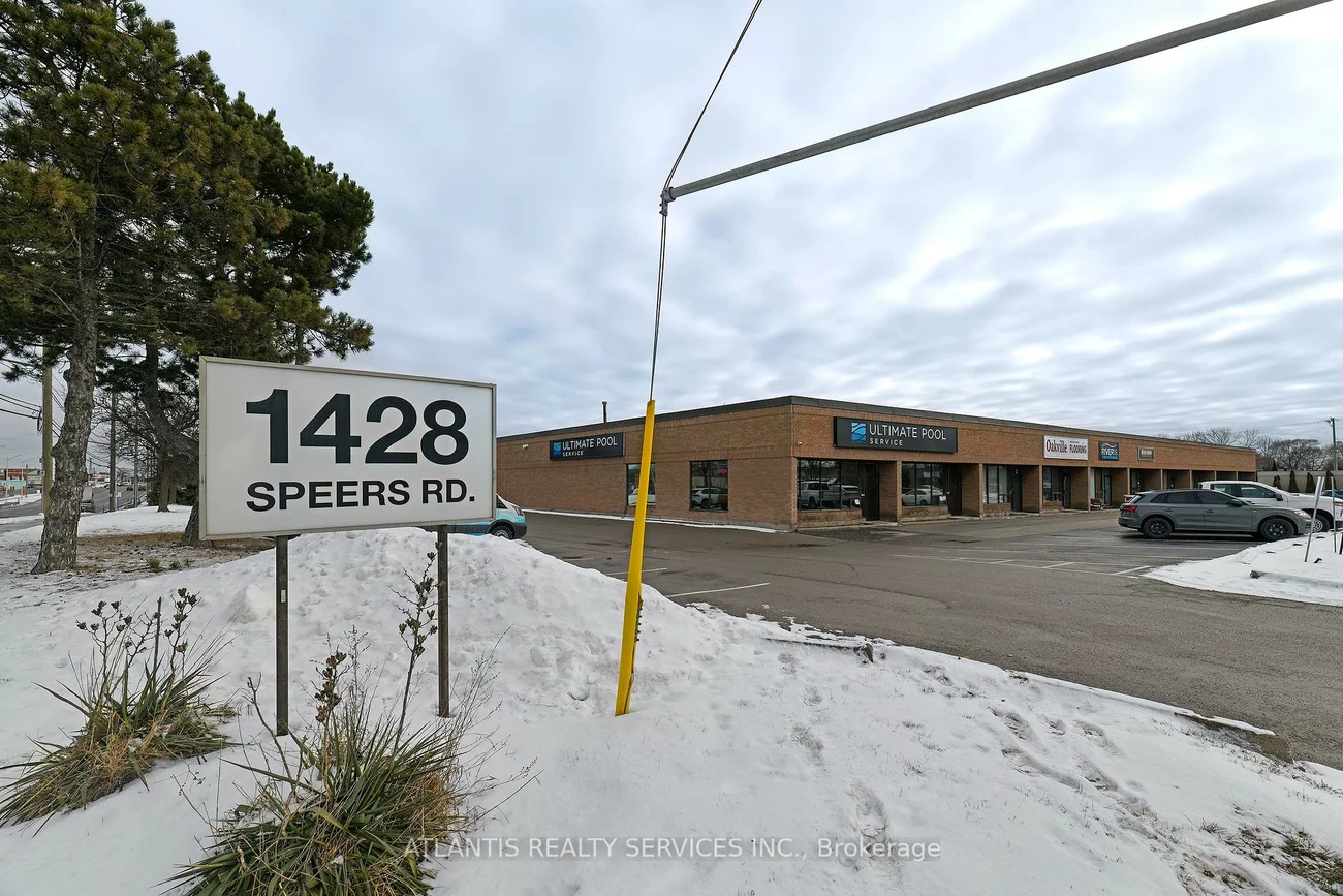 1428, Speers, 1014 - QE Queen Elizabeth, Oakville