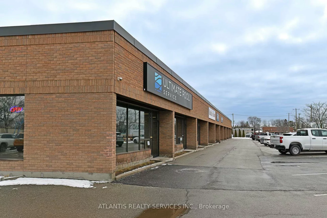 1428, Speers, 1014 - QE Queen Elizabeth, Oakville