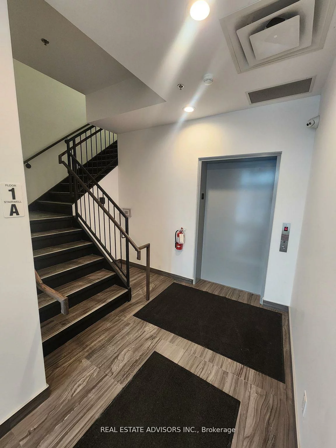3475, Rebecca, 1014 - QE Queen Elizabeth, Oakville