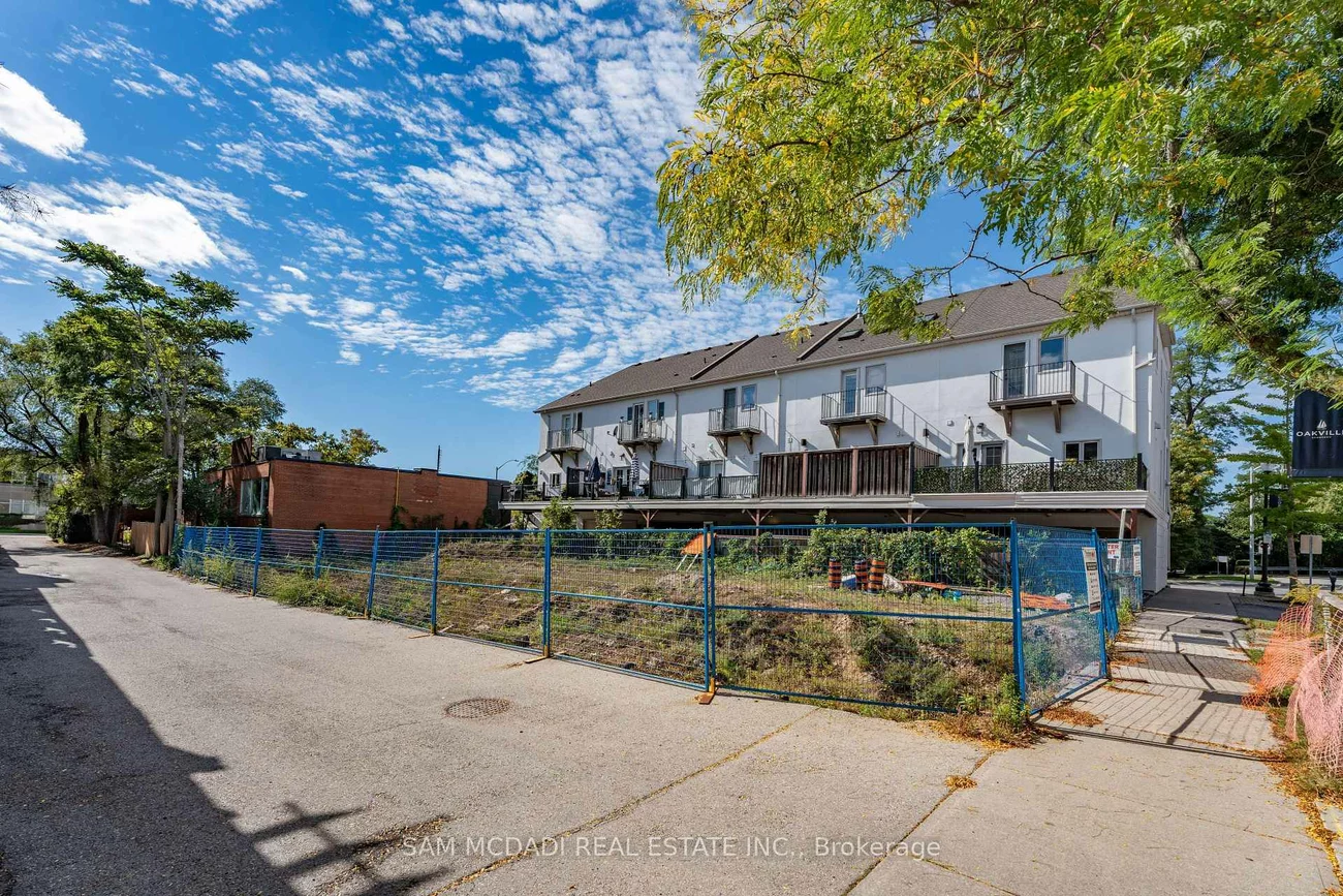 138, Dunn, 1013 - OO Old Oakville, Oakville