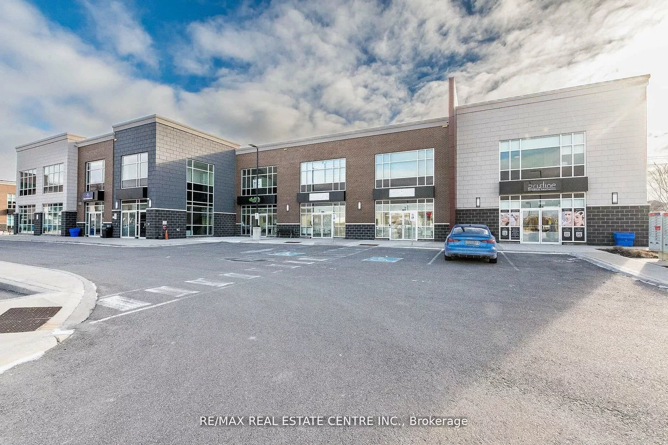 3495, Rebecca, 1014 - QE Queen Elizabeth, Oakville
