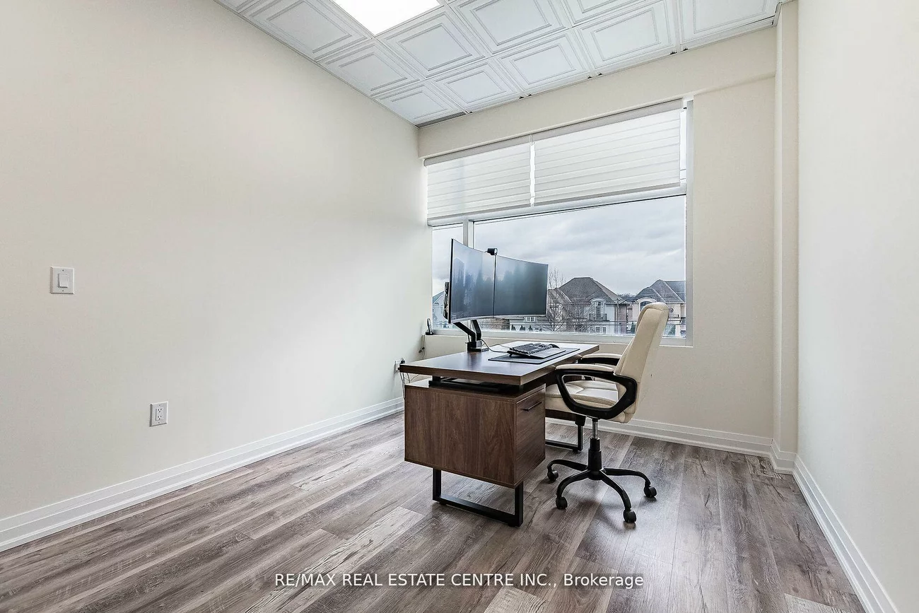 3495, Rebecca, 1014 - QE Queen Elizabeth, Oakville