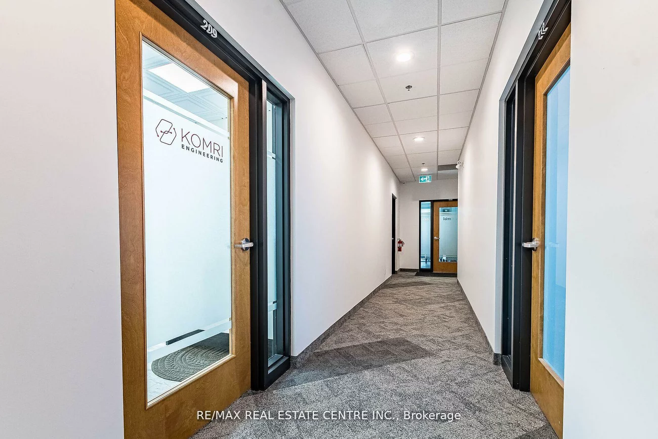 3495, Rebecca, 1014 - QE Queen Elizabeth, Oakville