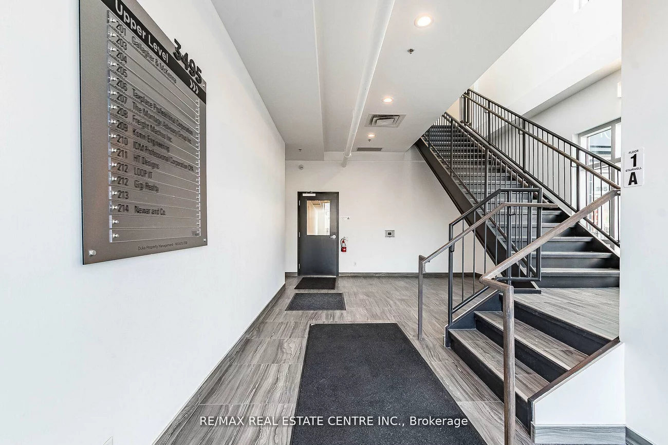 3495, Rebecca, 1014 - QE Queen Elizabeth, Oakville