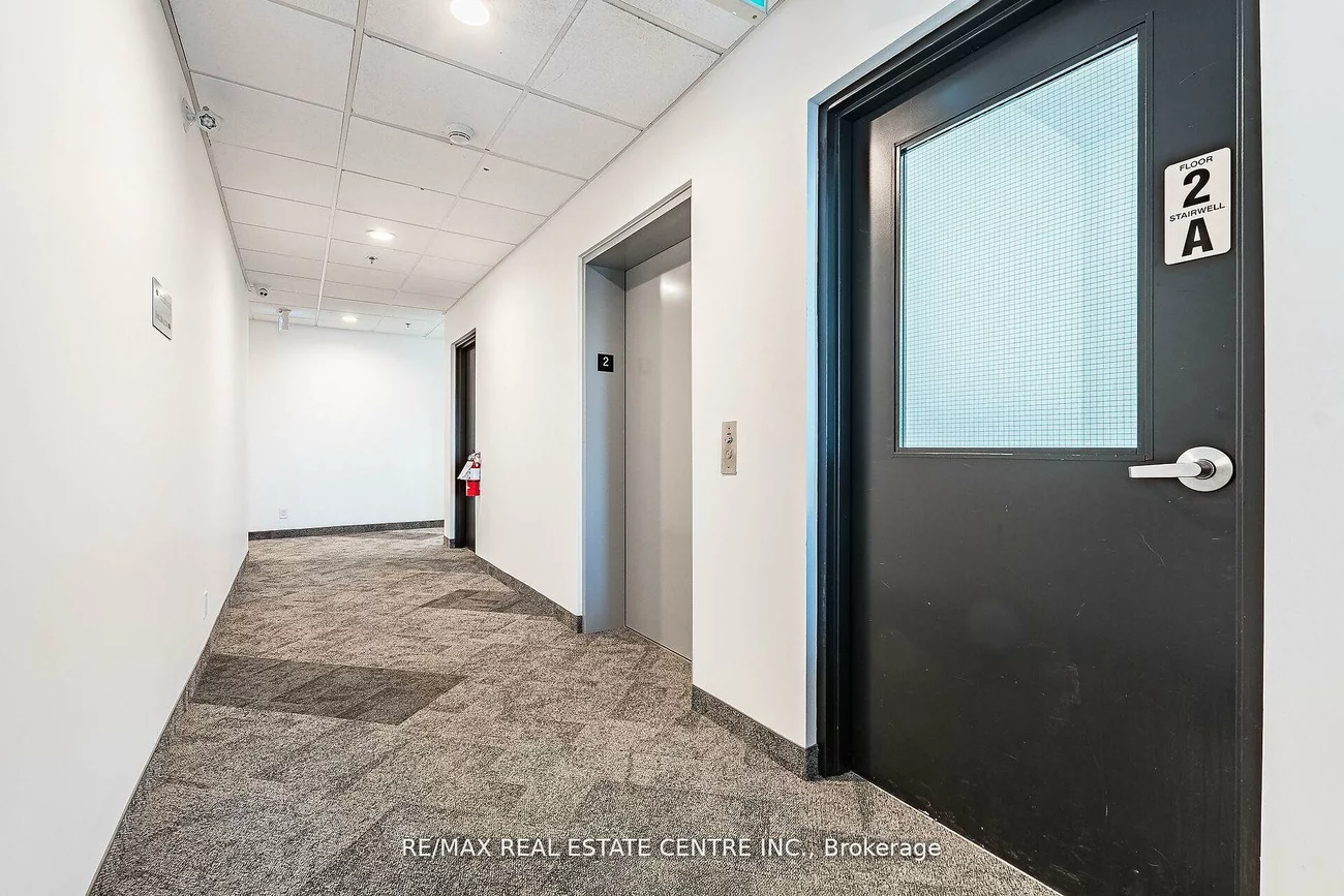 3495, Rebecca, 1014 - QE Queen Elizabeth, Oakville