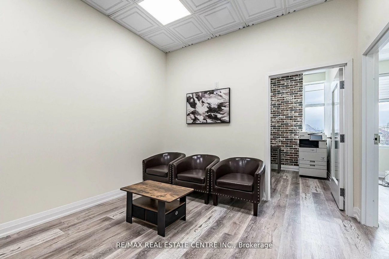3495, Rebecca, 1014 - QE Queen Elizabeth, Oakville