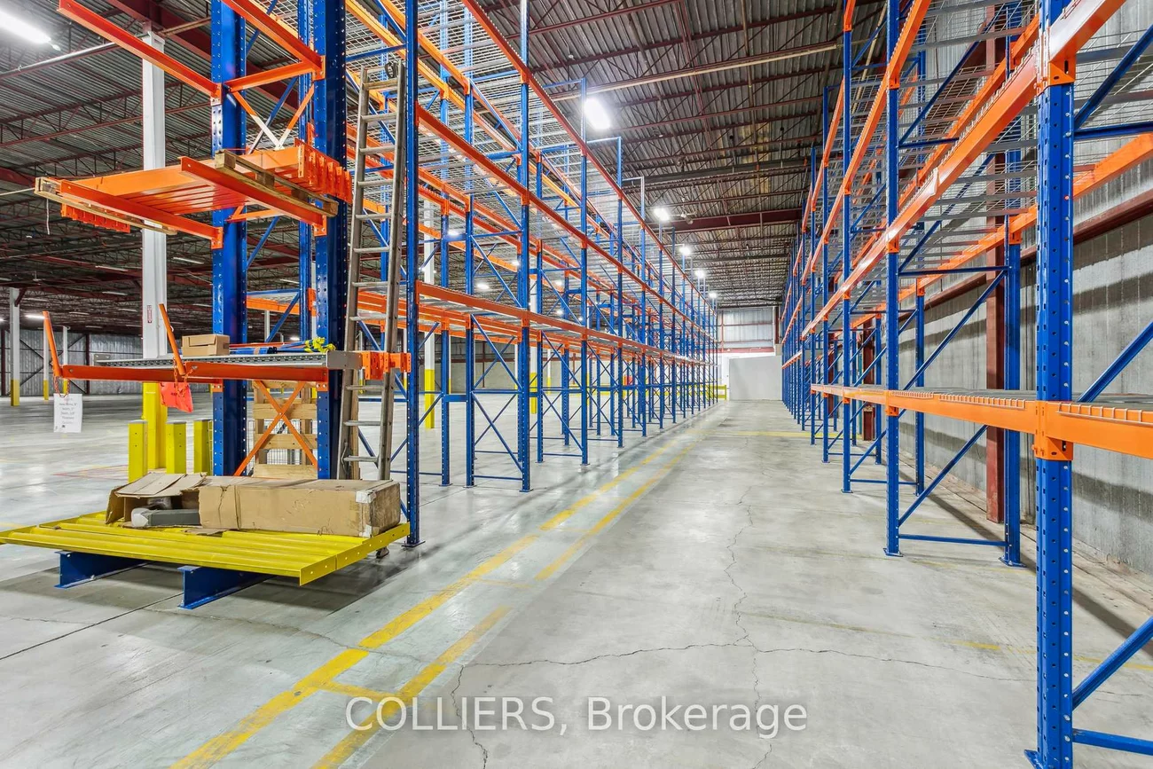 2130, South Service, 1014 - QE Queen Elizabeth, Oakville