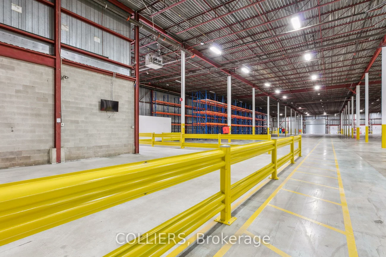 2130, South Service, 1014 - QE Queen Elizabeth, Oakville