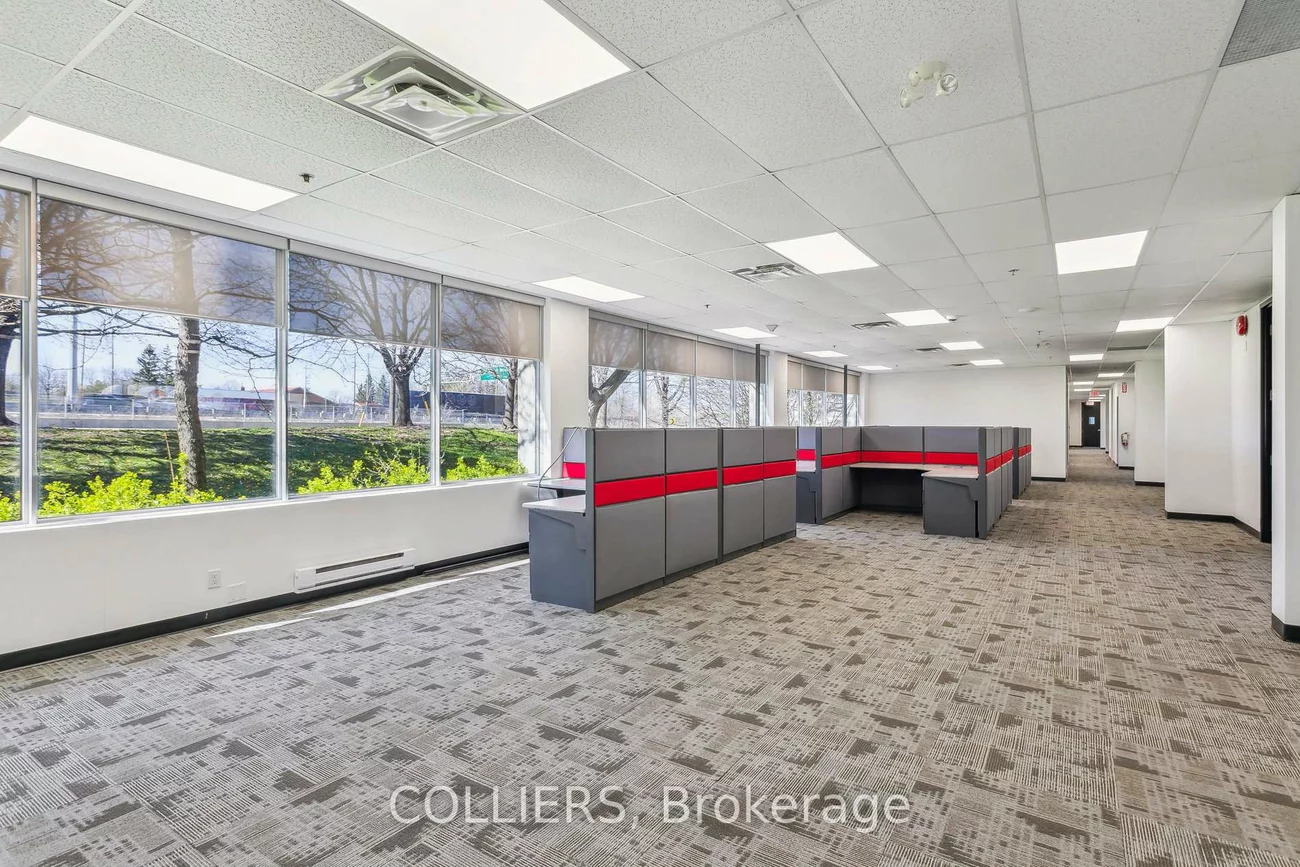 2130, South Service, 1014 - QE Queen Elizabeth, Oakville