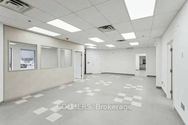 1400, Advance, 1014 - QE Queen Elizabeth, Oakville