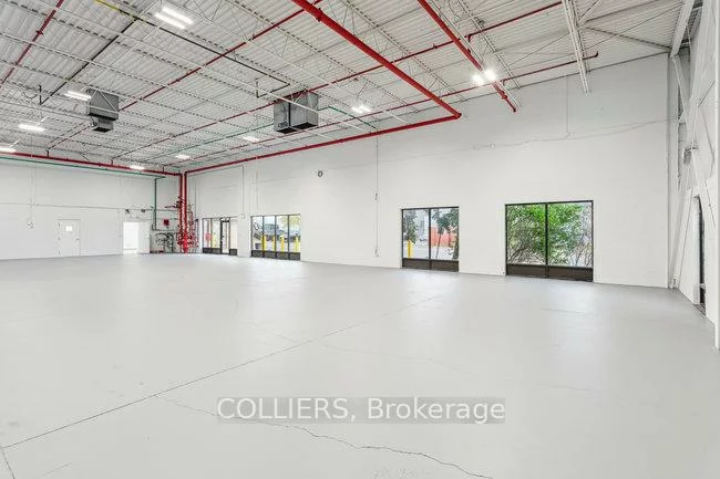 1400, Advance, 1014 - QE Queen Elizabeth, Oakville