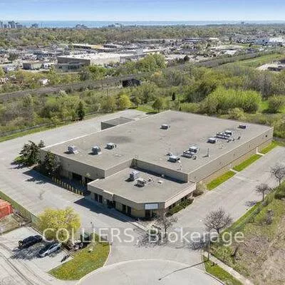 1400, Advance, 1014 - QE Queen Elizabeth, Oakville