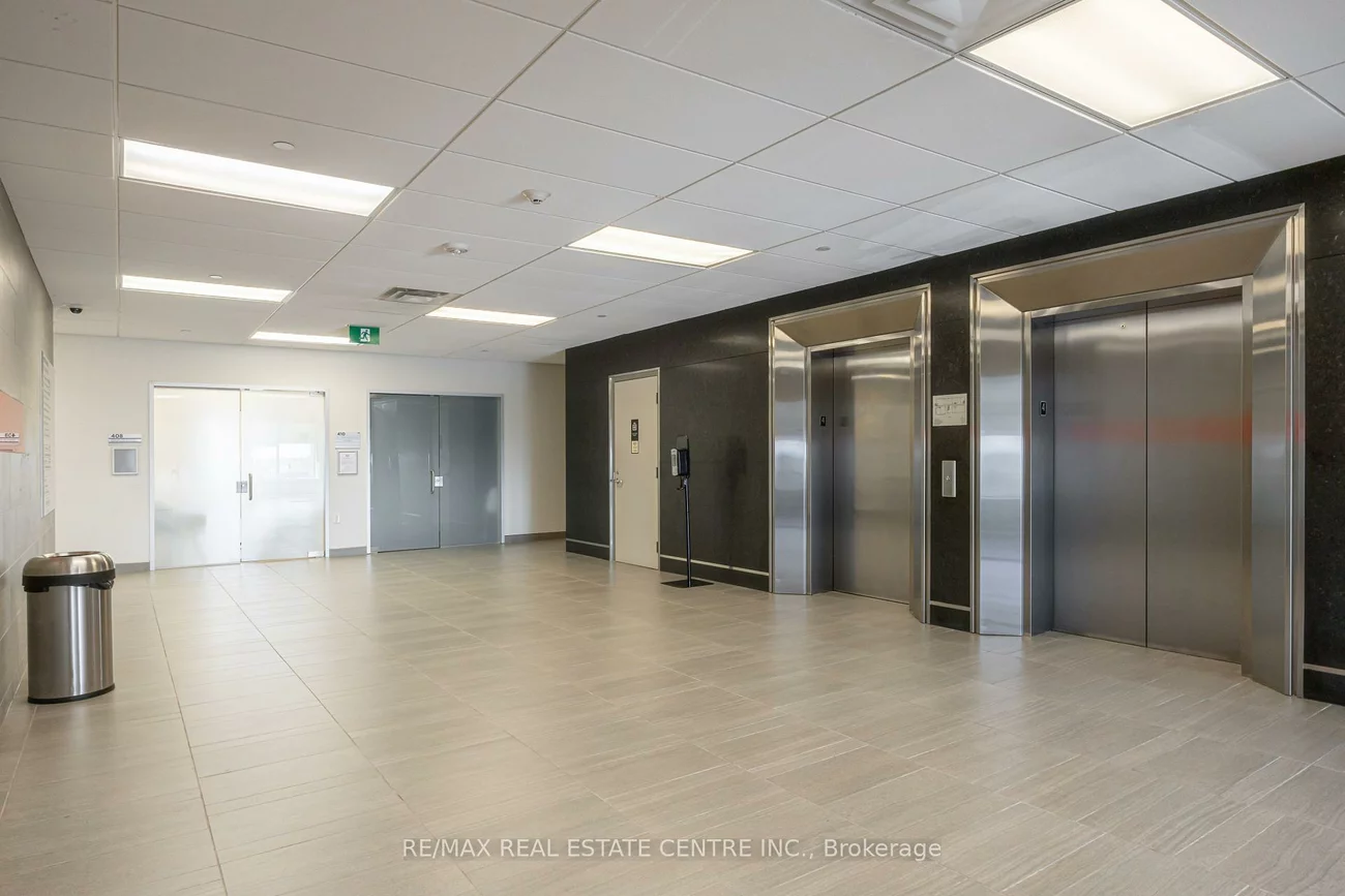 3075, Hospital, 1012 - NW Northwest, Oakville