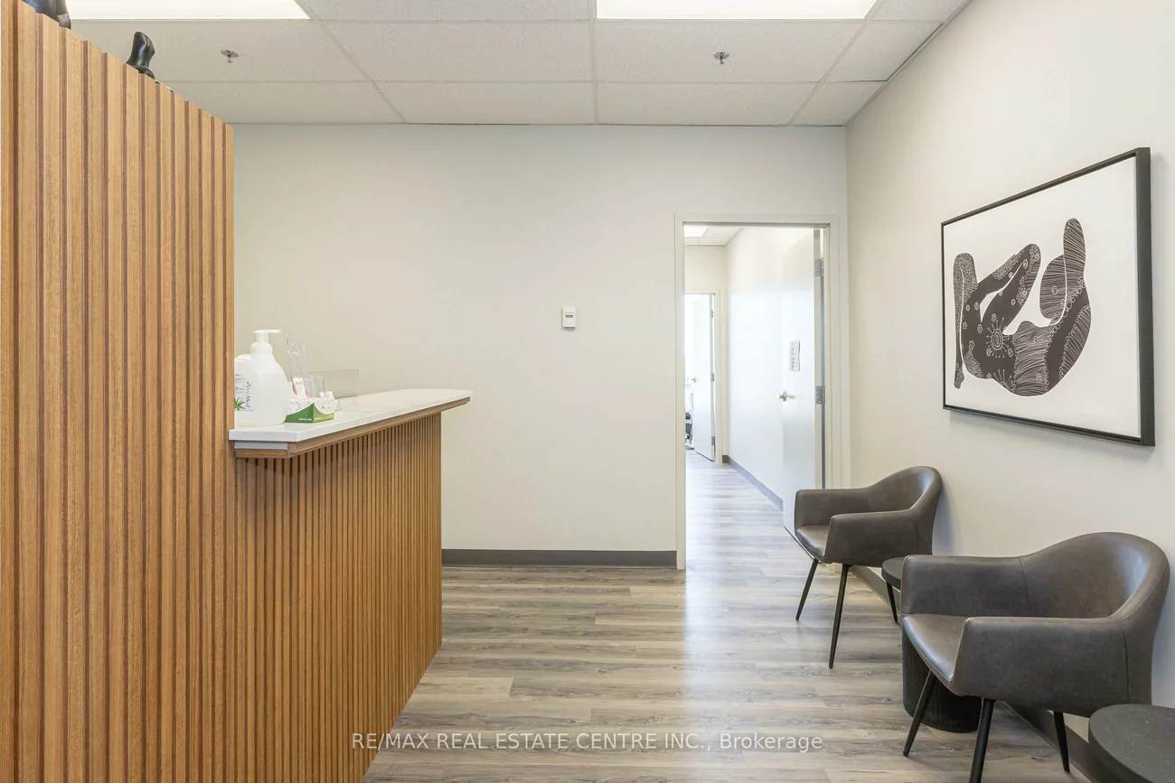 3075, Hospital, 1012 - NW Northwest, Oakville