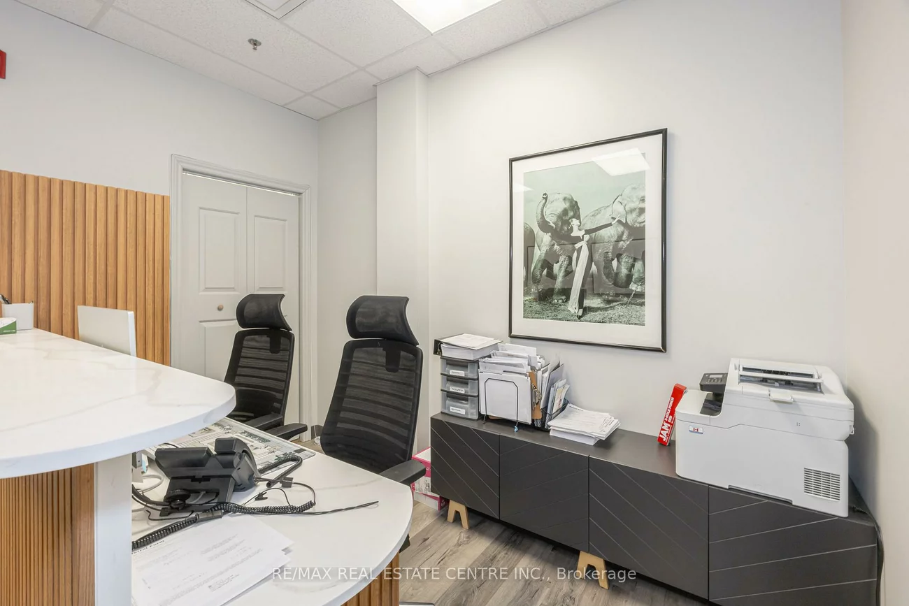 3075, Hospital, 1012 - NW Northwest, Oakville