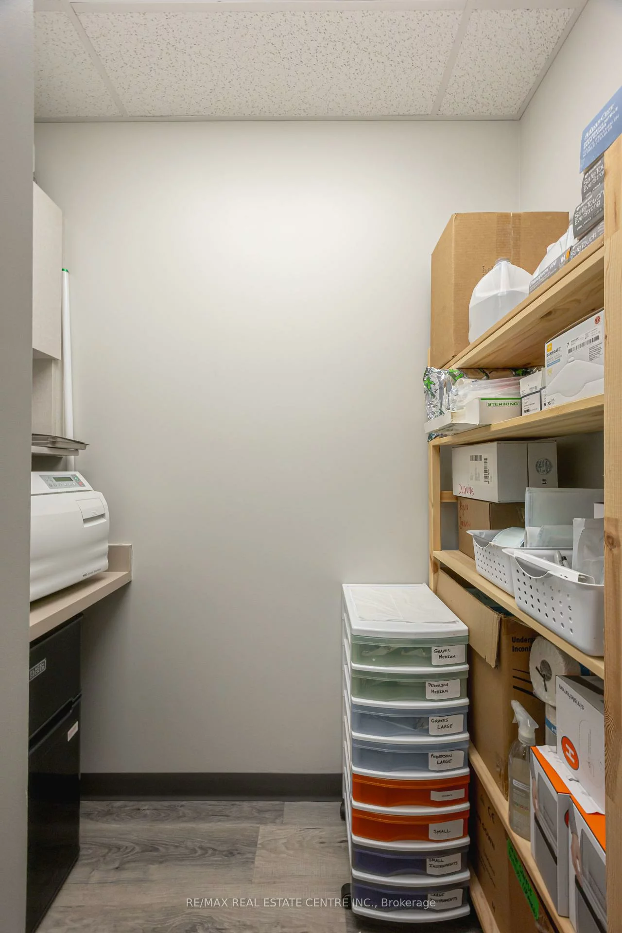 3075, Hospital, 1012 - NW Northwest, Oakville