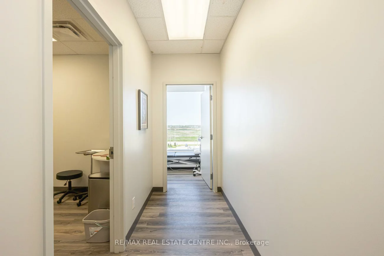 3075, Hospital, 1012 - NW Northwest, Oakville