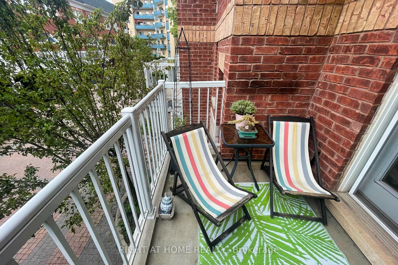 120, BRONTE, 1001 - BR Bronte, Oakville