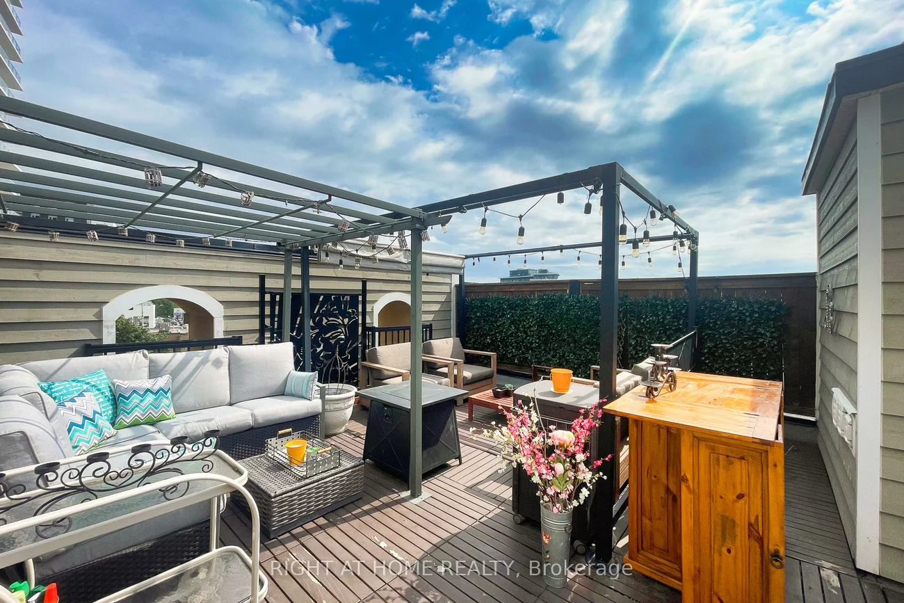 120, BRONTE, 1001 - BR Bronte, Oakville