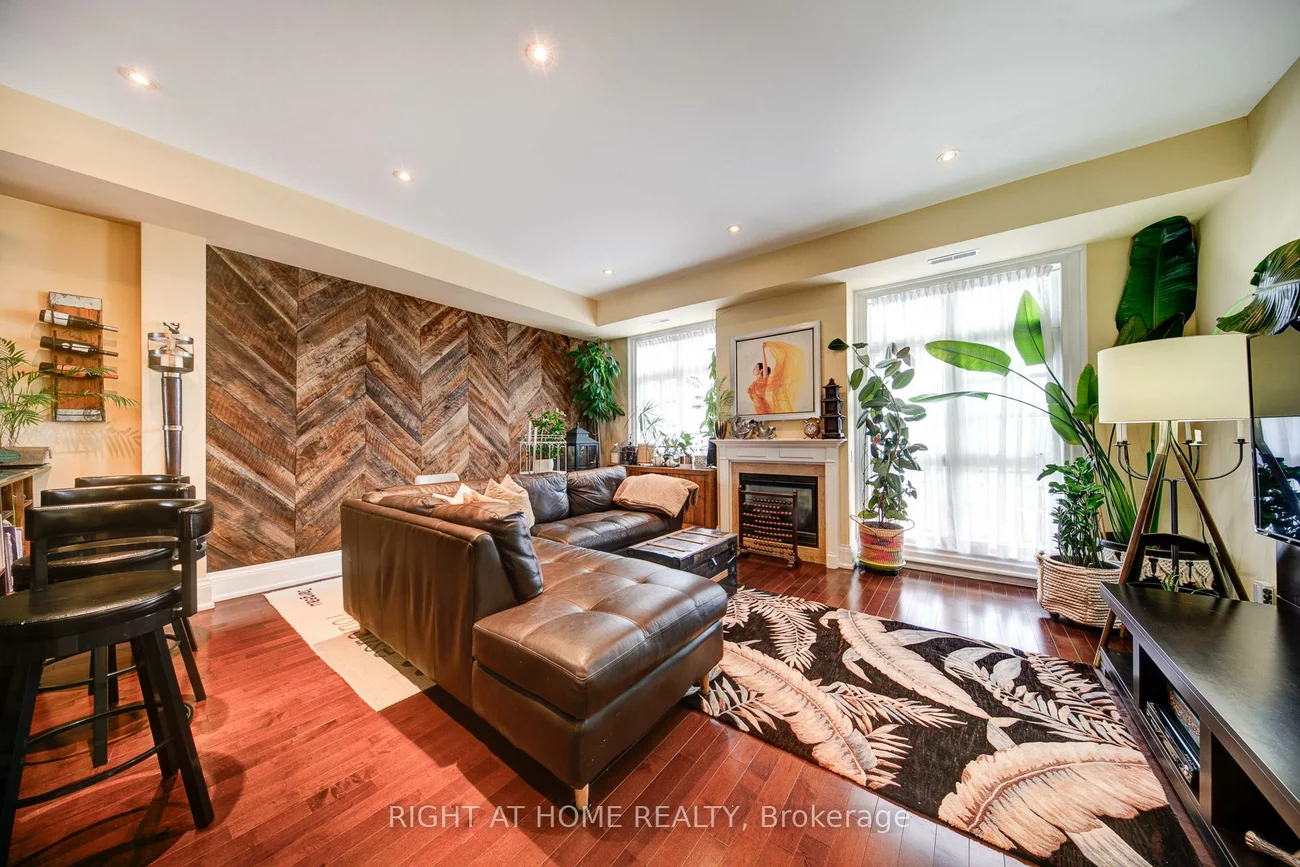 120, BRONTE, 1001 - BR Bronte, Oakville