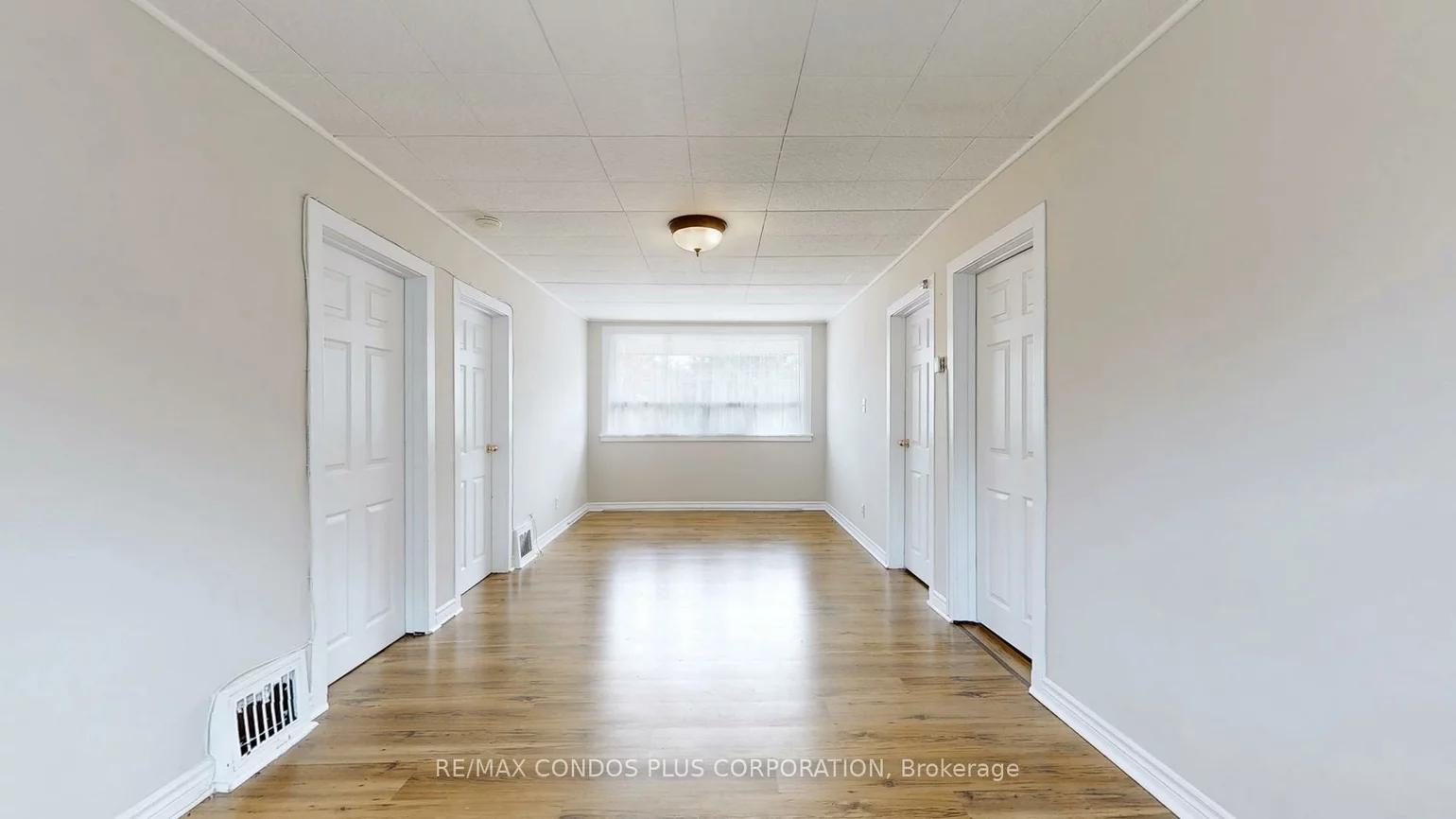 509, Lakeshore, 1017 - SW Southwest, Oakville