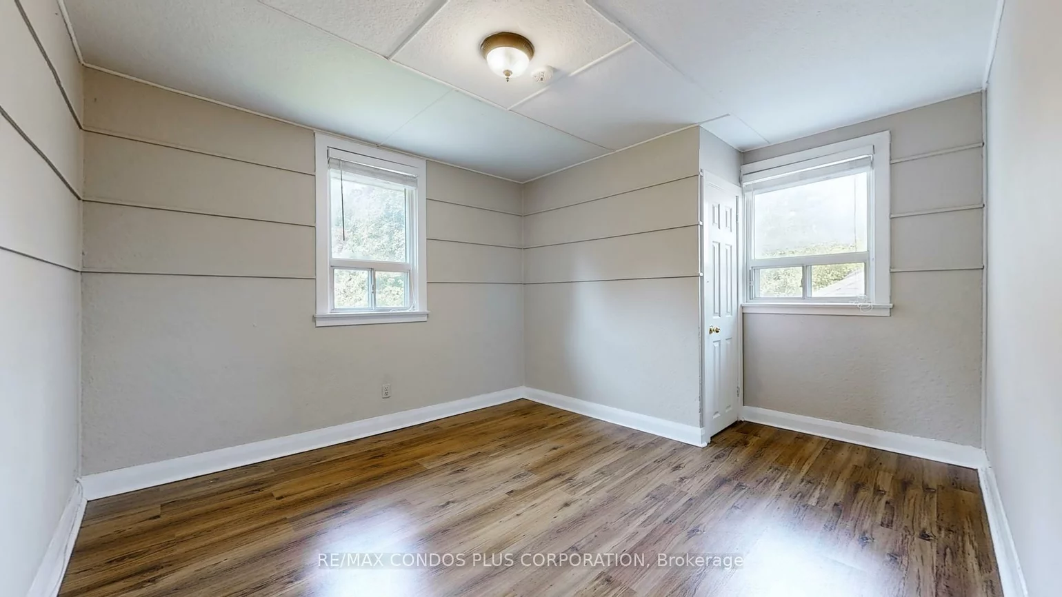 509, Lakeshore, 1017 - SW Southwest, Oakville