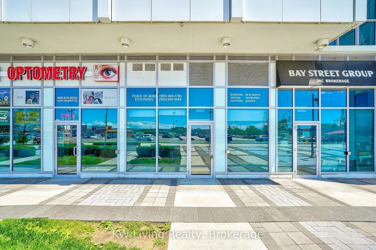 71, Speers, 1014 - QE Queen Elizabeth, Oakville