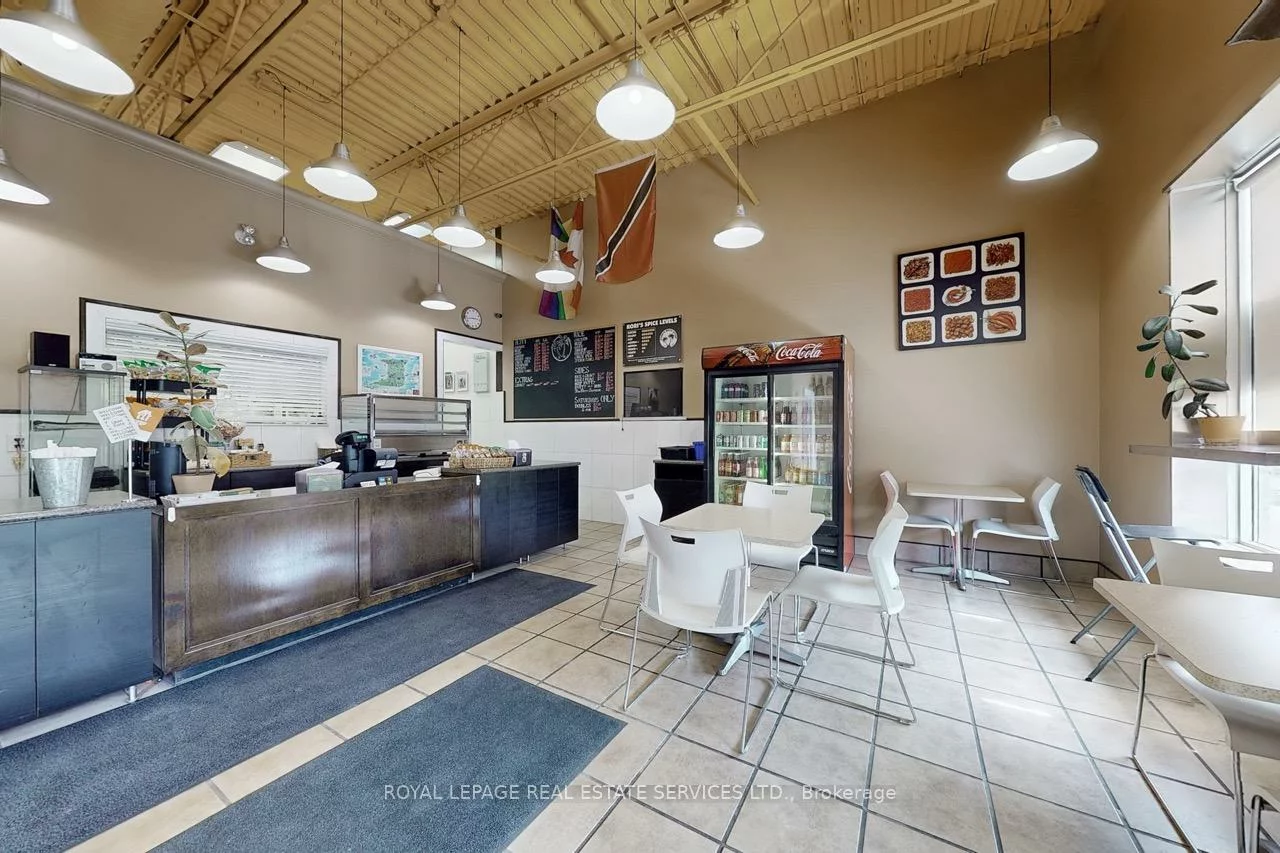 1026, Speers, 1001 - BR Bronte, Oakville