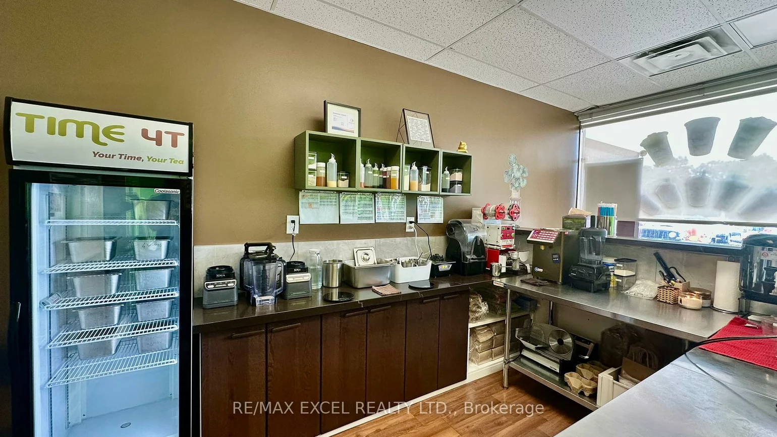 503, Pinegrove, 1020 - WO West, Oakville