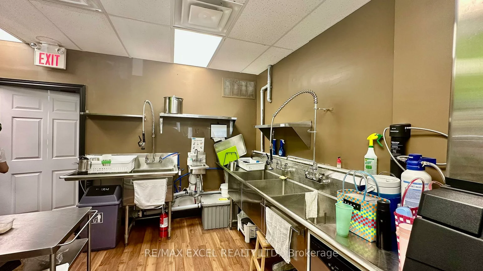 503, Pinegrove, 1020 - WO West, Oakville