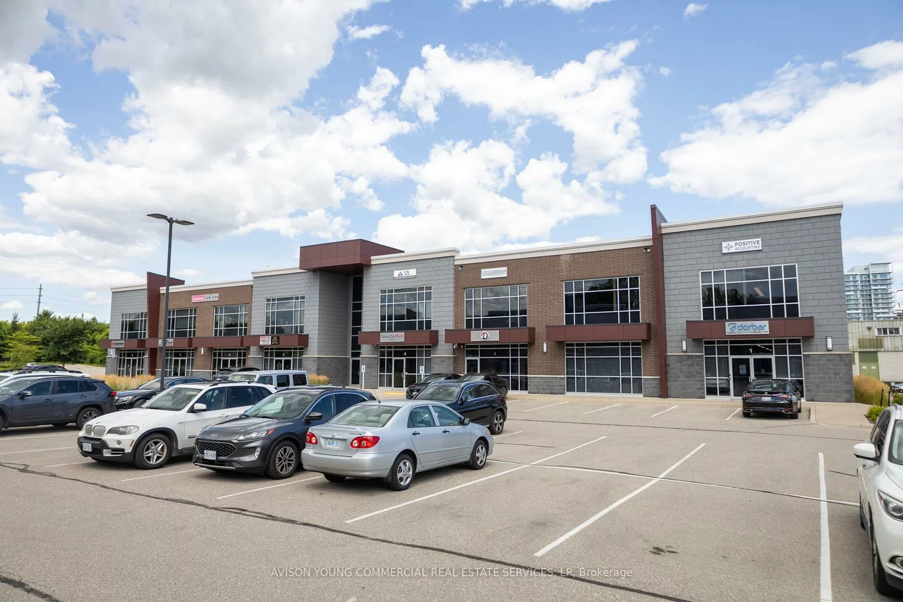 217, Speers, 1014 - QE Queen Elizabeth, Oakville