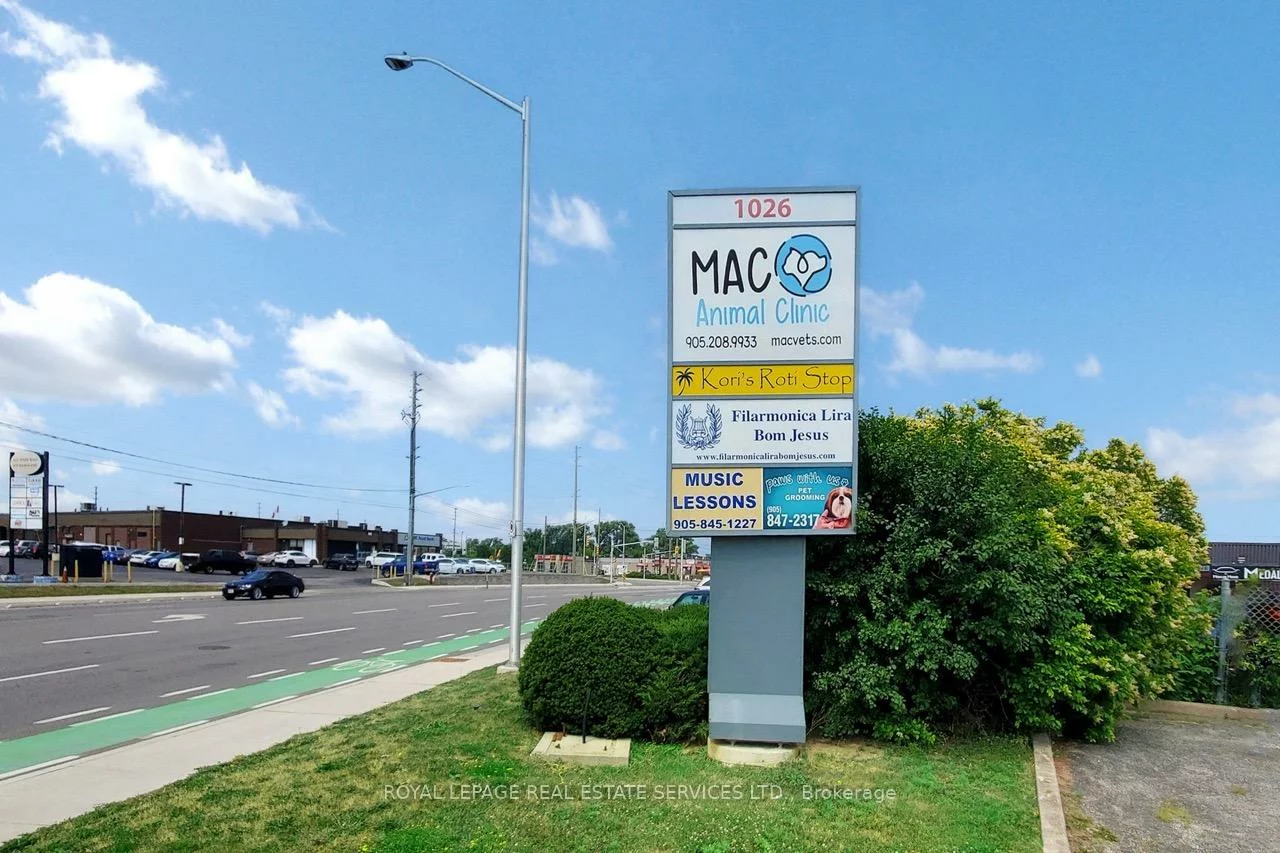 1026, Speers, 1001 - BR Bronte, Oakville