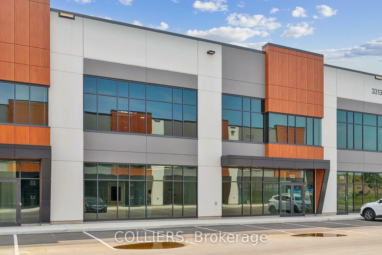 3313, Superior, 1014 - QE Queen Elizabeth, Oakville