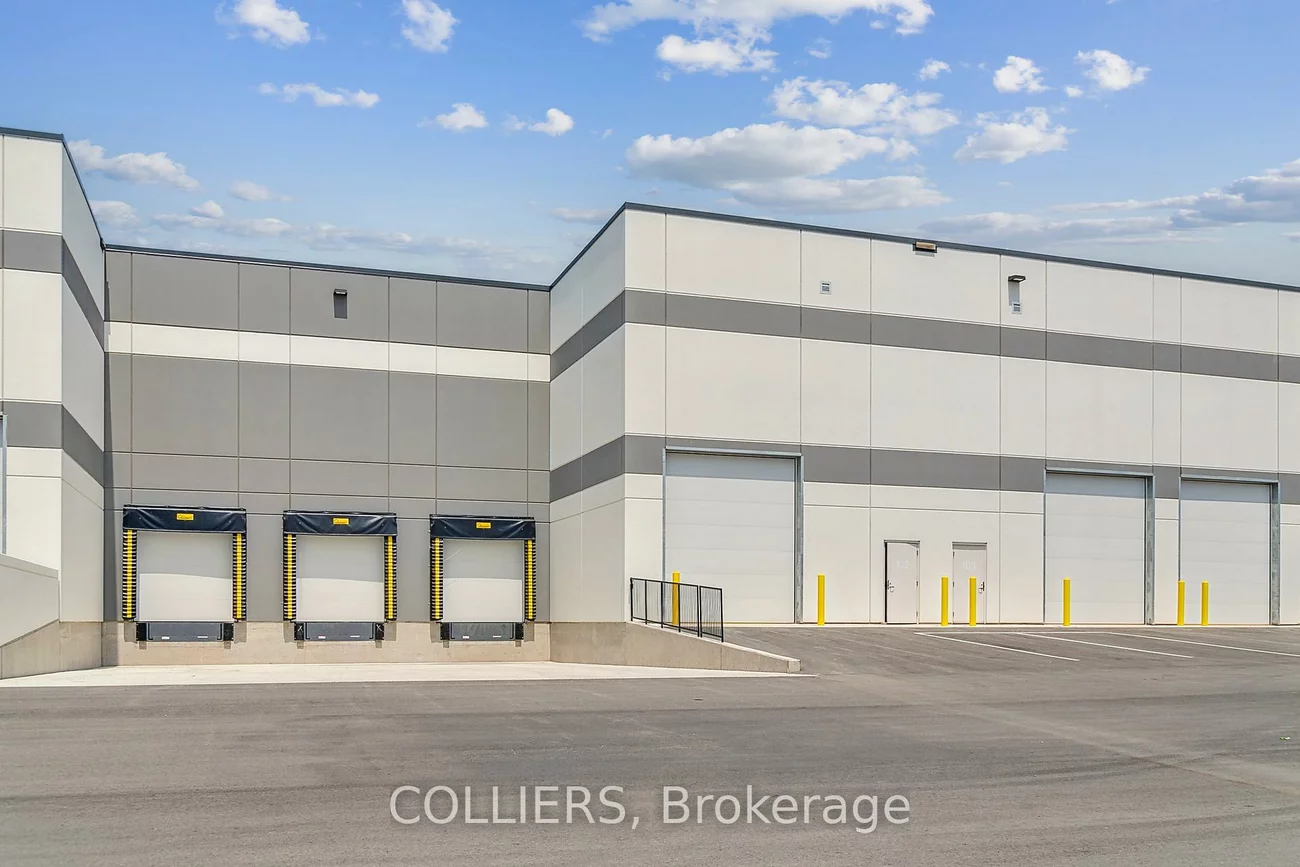 3313, Superior, 1014 - QE Queen Elizabeth, Oakville