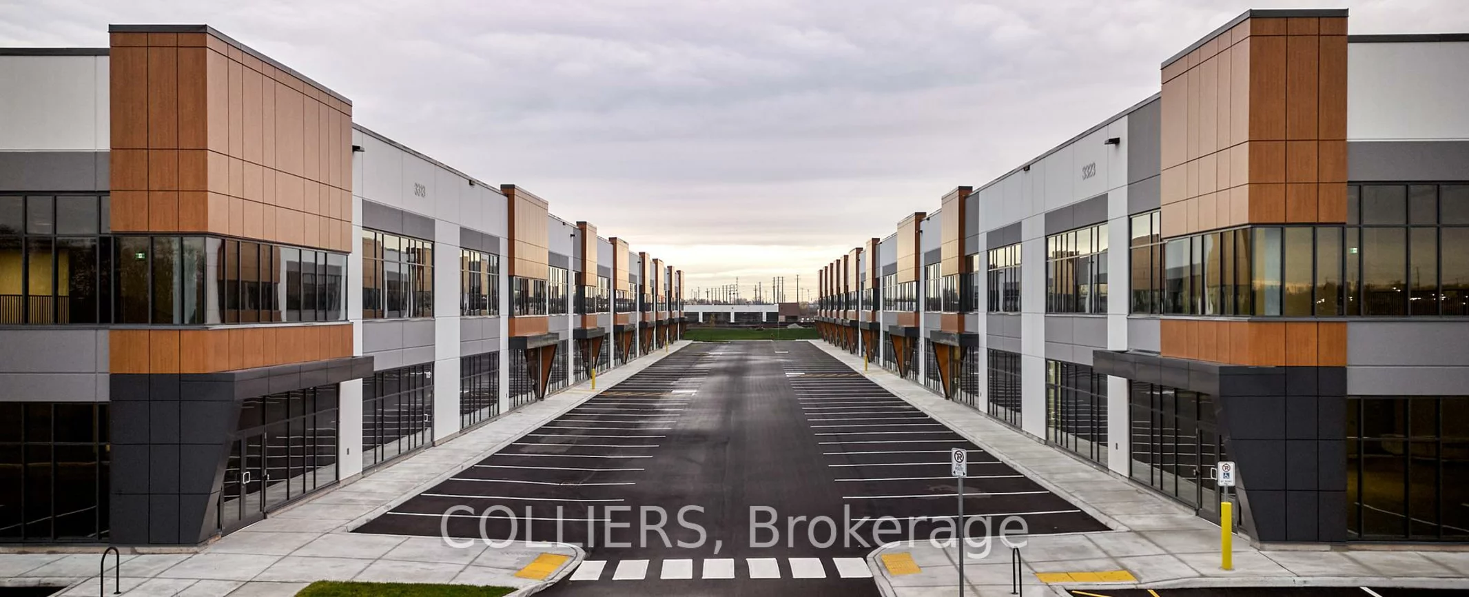 3323, Superior, 1001 - BR Bronte, Oakville