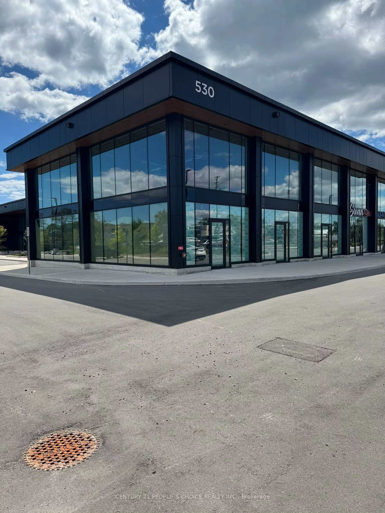 530, Speers, 1014 - QE Queen Elizabeth, Oakville