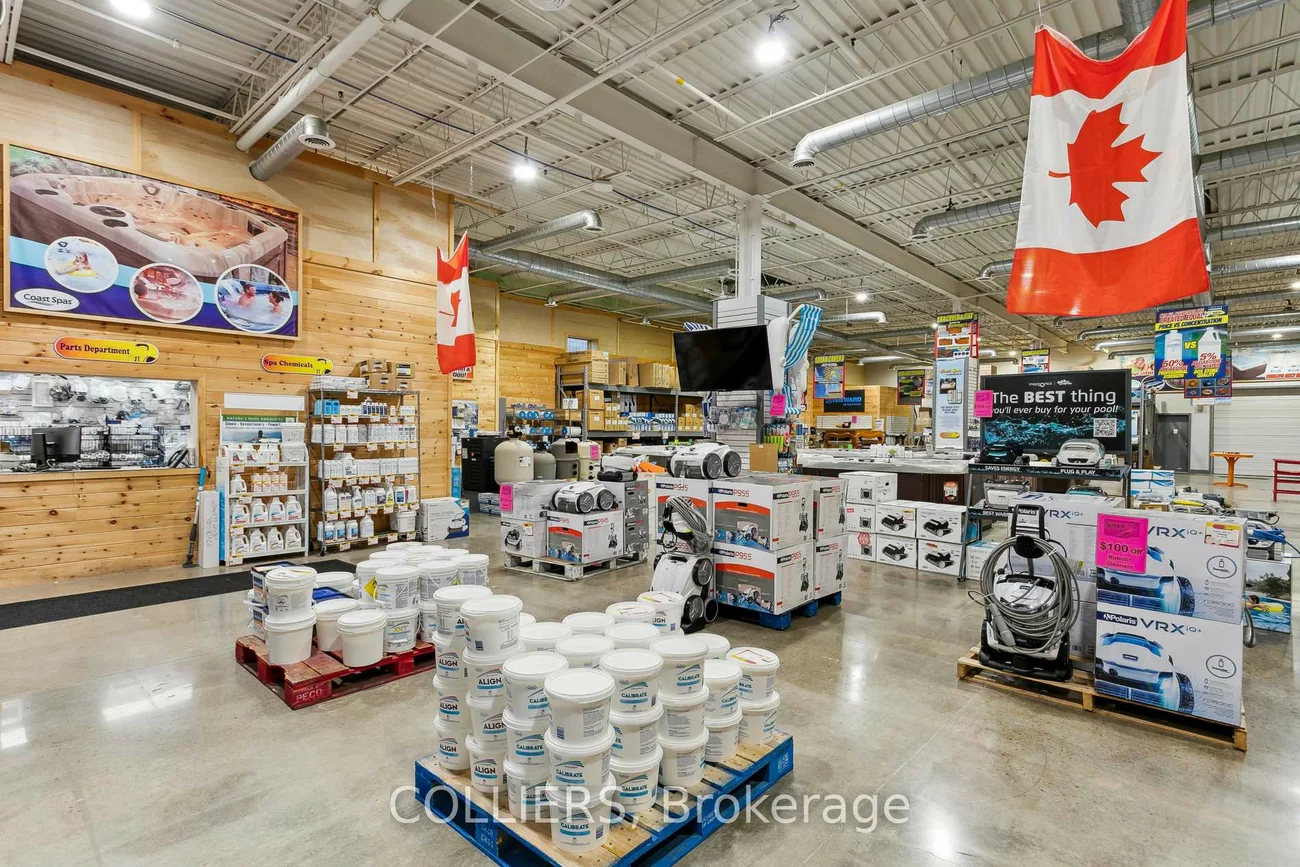1346, Speers, 1014 - QE Queen Elizabeth, Oakville