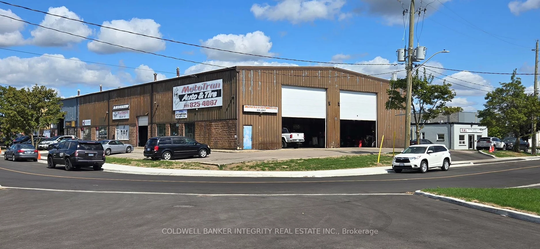 1490, Speers, 1014 - QE Queen Elizabeth, Oakville