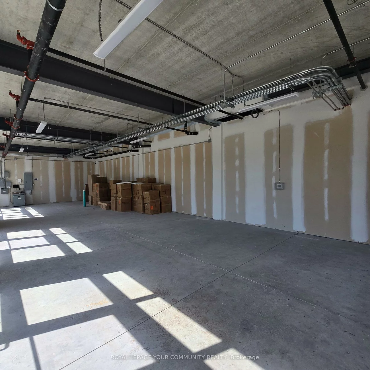 3495, Rebecca, 1014 - QE Queen Elizabeth, Oakville