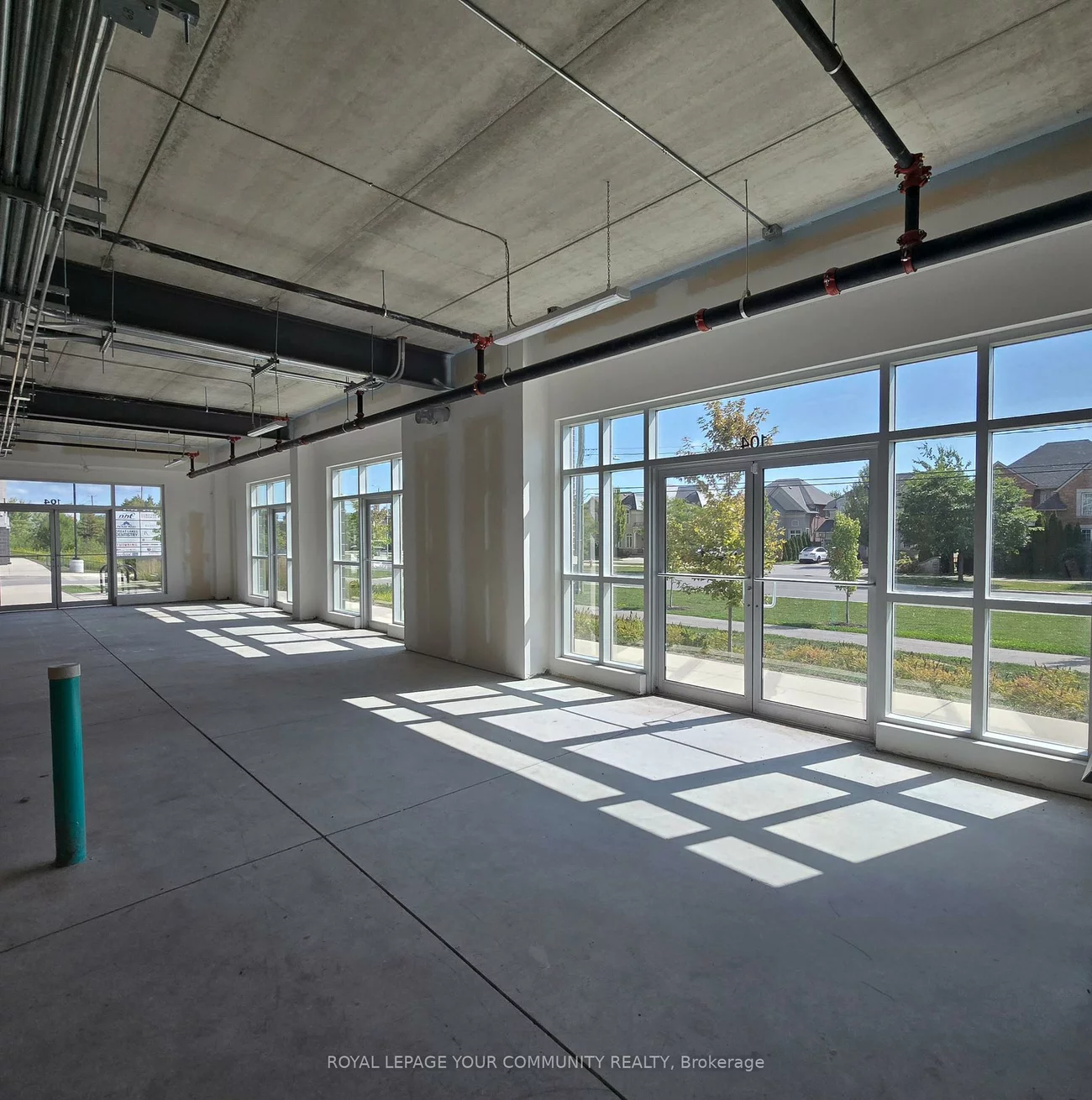 3495, Rebecca, 1014 - QE Queen Elizabeth, Oakville