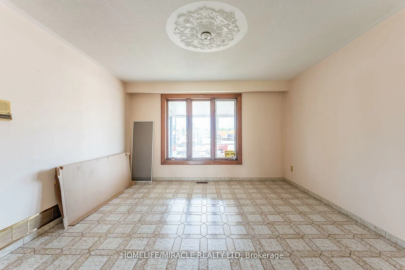 2101, Ninth, 1021 - WP Winston Park, Oakville